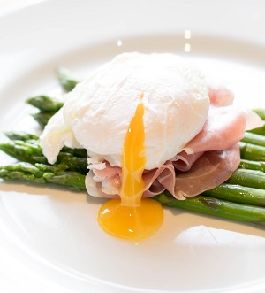 Egg and asparagus dish from Gloucestershire Catering Company